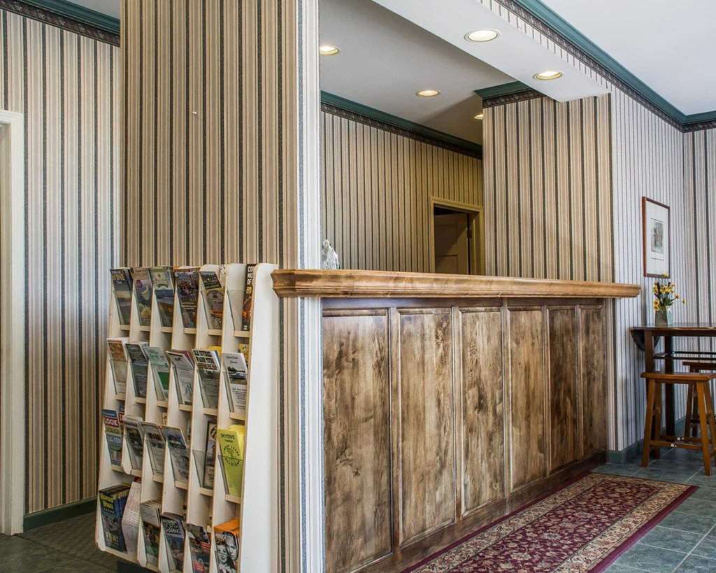 Rodeway Inn Marshall Manor Хорсхедс Интерьер фото