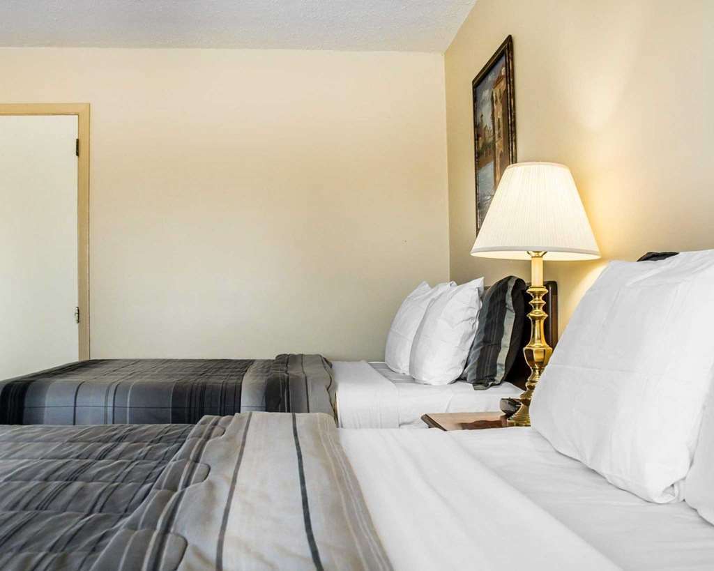 Rodeway Inn Marshall Manor Хорсхедс Номер фото